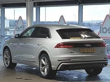Used Audi Q8 Comfort 286 HP (210 kW) 2020 White SUV
