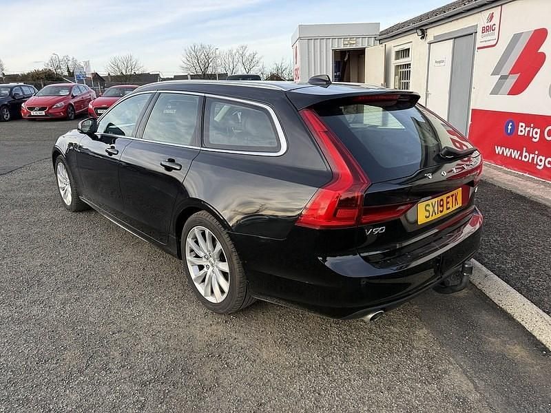 Used Volvo V90 Momentum 190 HP (139 kW) 2019 Black Estate