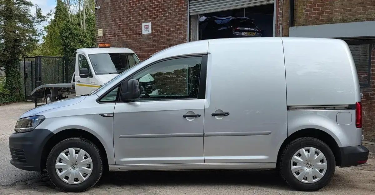 Used VW Caddy Startline 102 HP (75 kW) 2017 Silver MPV