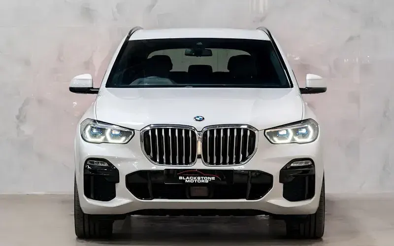 Used BMW X5 M Sport 333 HP (244 kW) 2019 White SUV