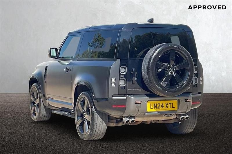 Usado Land Rover Defender Carpathian Edition 525 HP (386 kW) 2024 Cinzento SUV