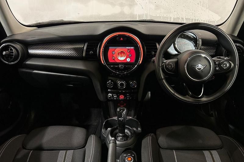 Usado Mini Cooper S Classic 189 HP (139 kW) 2020 Preto Citadino