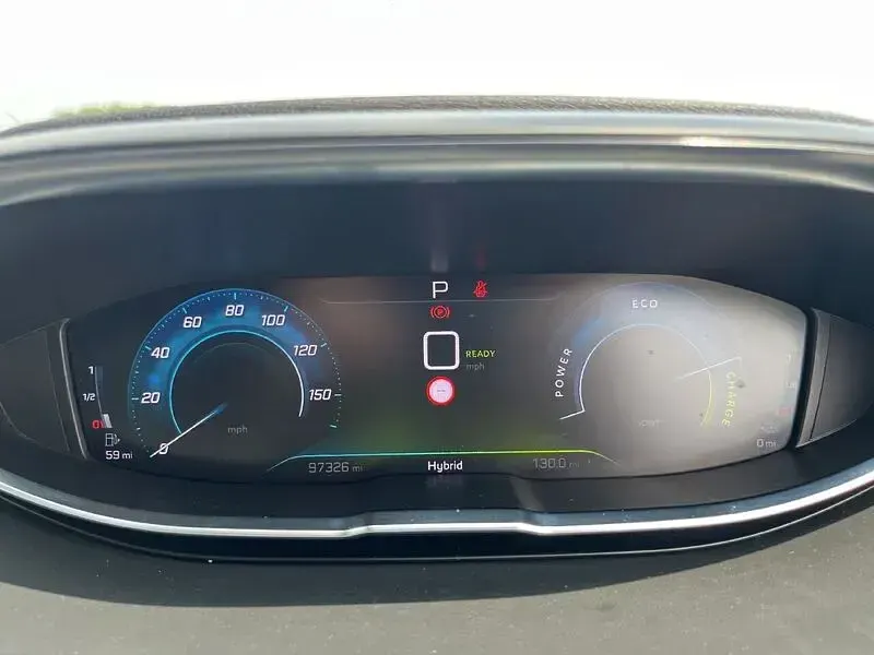Used Peugeot 3008 Allure 300 HP (220 kW) 2022 Grey SUV