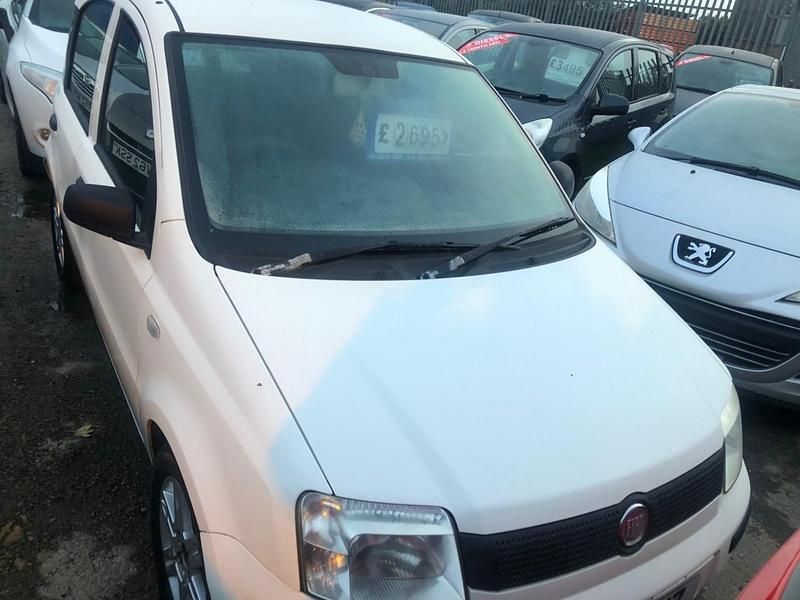 White Used 2011 Fiat Panda Hatchback | £1,595 (Fair price) - Image 1/4