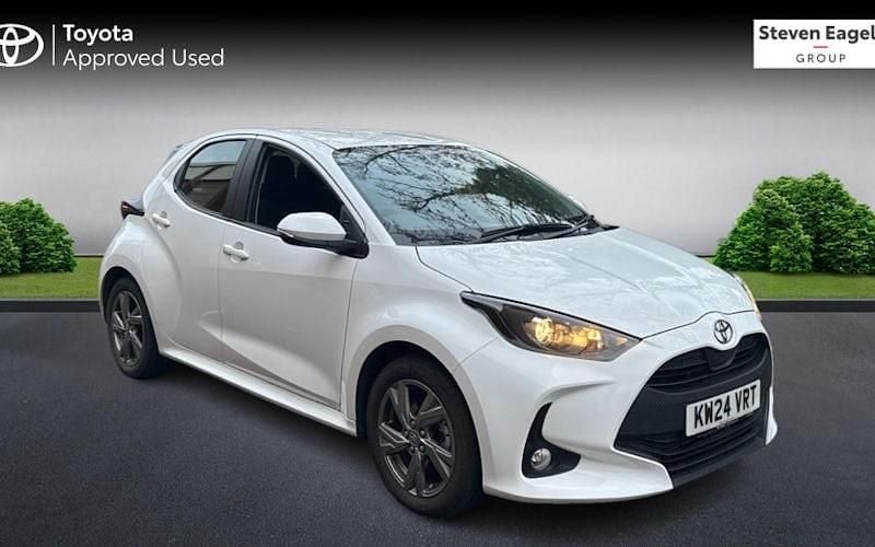 Second-hand Toyota Yaris Hybrid 116 CP (85 kW) 2025 Hatchback