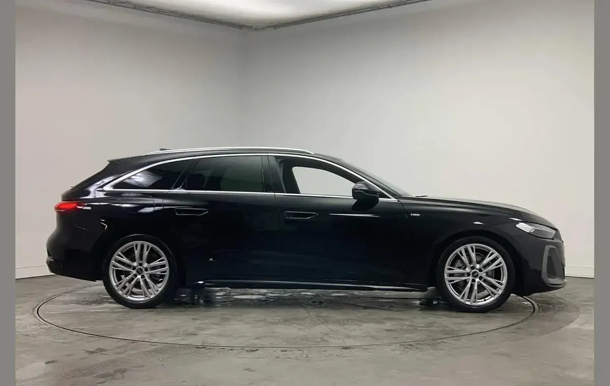 Used Audi A5 S-Line 200 HP (147 kW) 2026 Black Estate