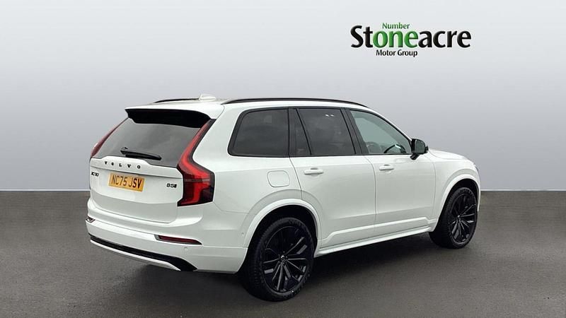 New Volvo XC90 Ultra 247 HP (181 kW) 2026 White SUV