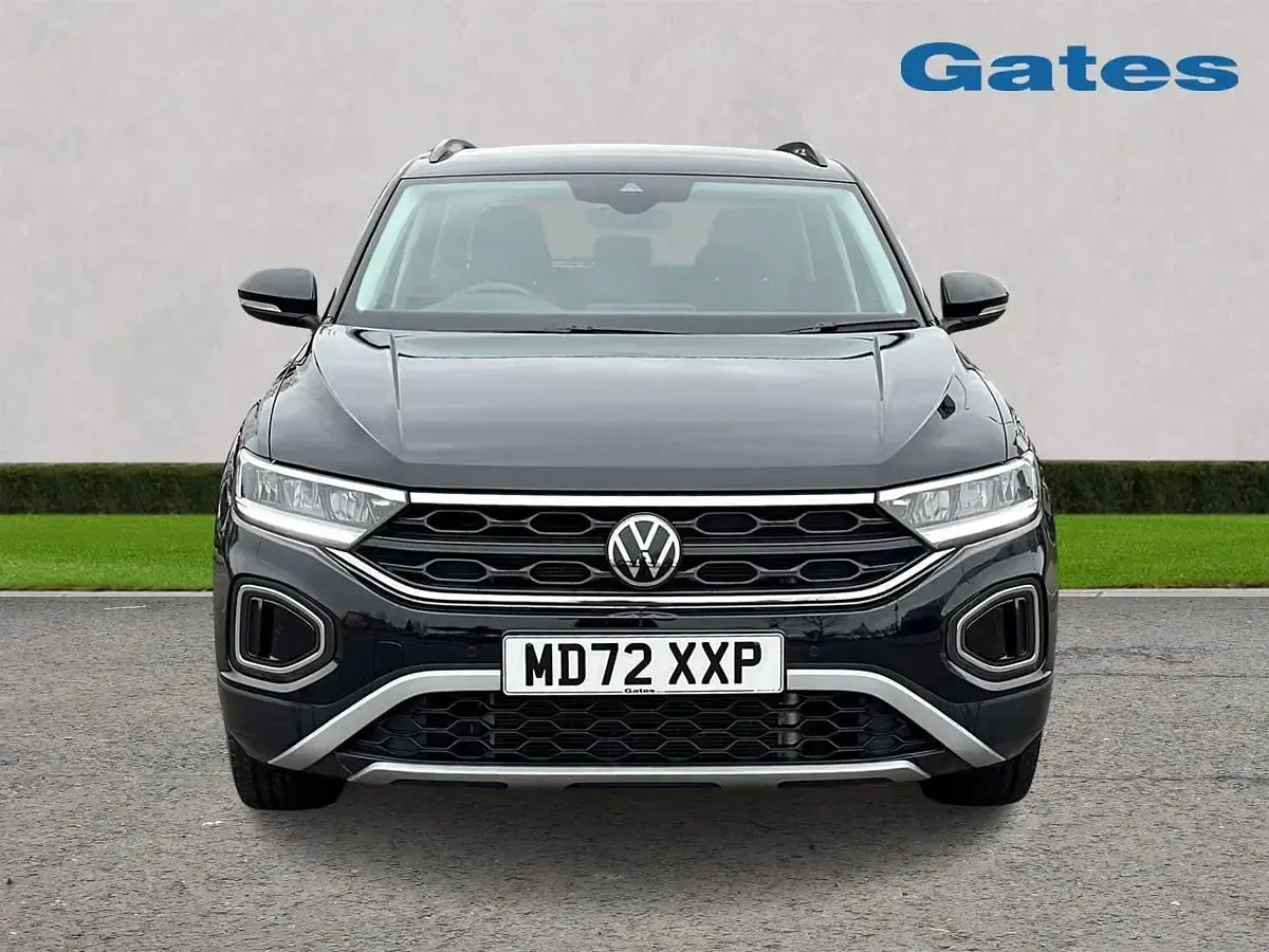Usado VW T-Roc Life 150 CV (110 kW) 2023 Negro SUV