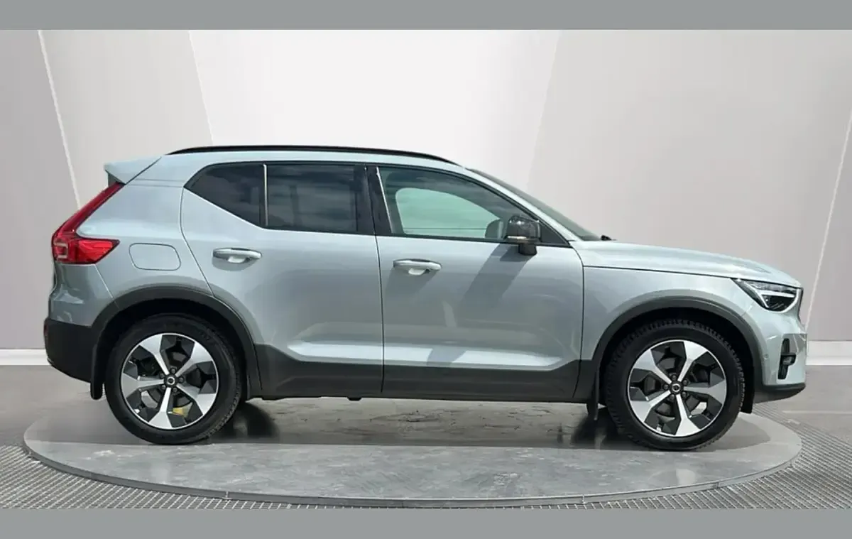 Used Volvo XC40 Ultimate 194 HP (142 kW) 2023 Grey SUV
