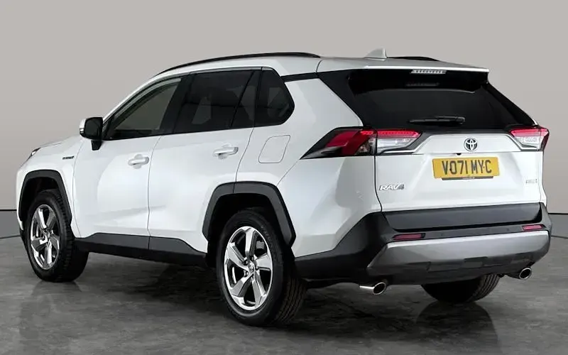 Used Toyota RAV4 Hybrid Design 218 HP (160 kW) 2021 White SUV