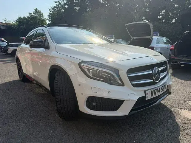 Used Mercedes GLA220 AMG line 170 HP (125 kW) 2014 White SUV