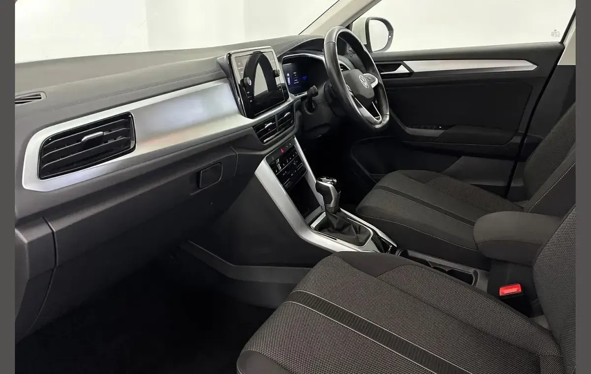 Used VW T-Roc Life 150 HP (110 kW) 2022 Grey SUV