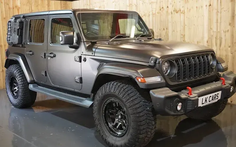 Used Jeep Wrangler Sahara 272 HP (200 kW) 2022 SUV