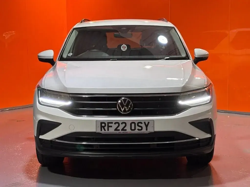 Usado VW Tiguan S 130 HP (95 kW) 2022 Branco SUV