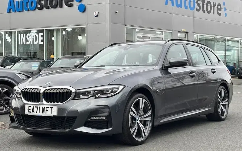 Used BMW 330e M Sport 292 HP (214 kW) 2022 Estate