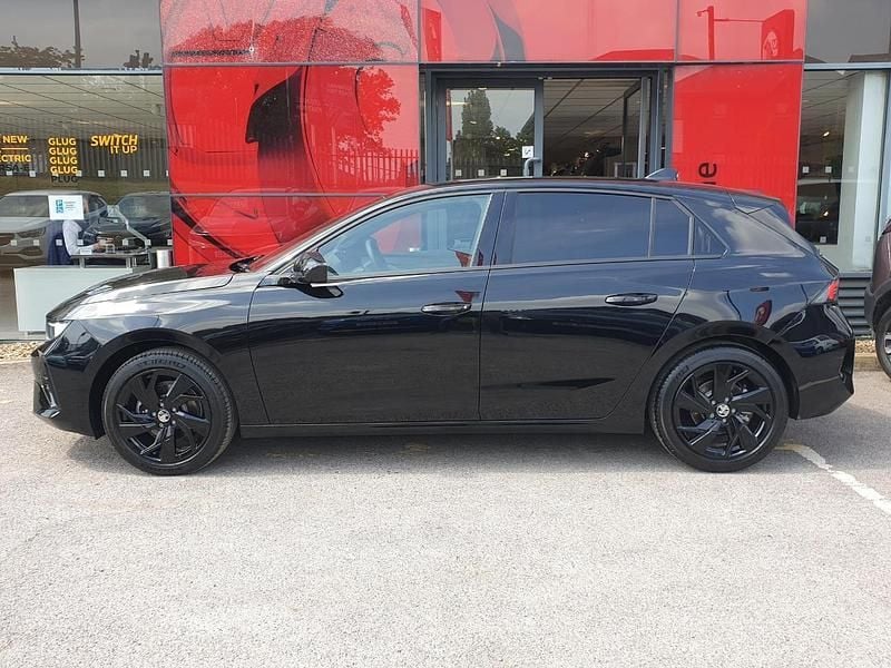 Used Vauxhall Astra S 128 HP (94 kW) 2025 Black Hatchback