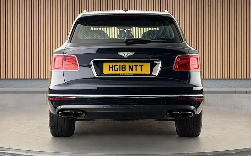 Used Bentley Bentayga 550 HP (404 kW) 2018 Blue SUV