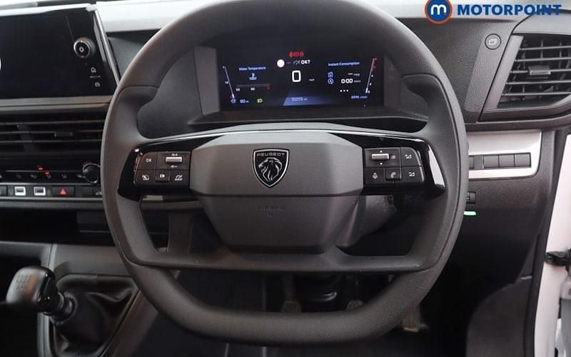 Used Peugeot Expert 120 HP (88 kW) 2025 Van