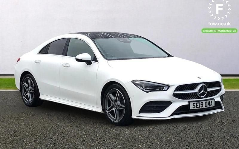 Used Mercedes CLA220 AMG Line Premium Plus 190 HP (139 kW) 2019 White Sedan