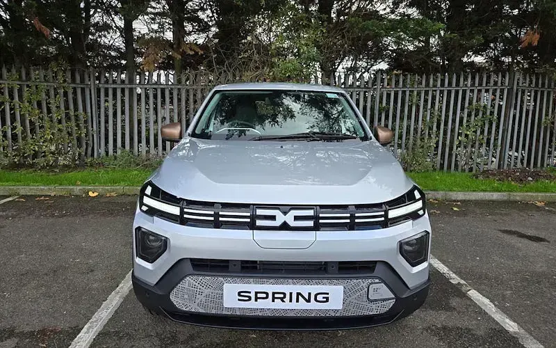 New Dacia Spring Extreme 75 kW (102 HP) 2026 Hatchback