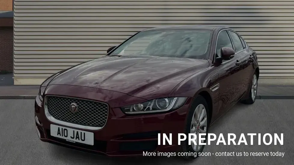 Used Jaguar XE Portfolio 163 HP (119 kW) 2017 Red Sedan