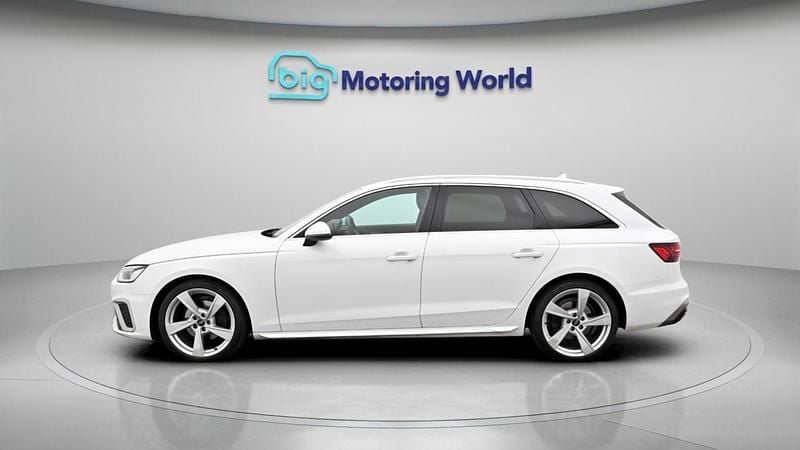 Used Audi A4 S-Line 190 HP (139 kW) 2020 White Estate