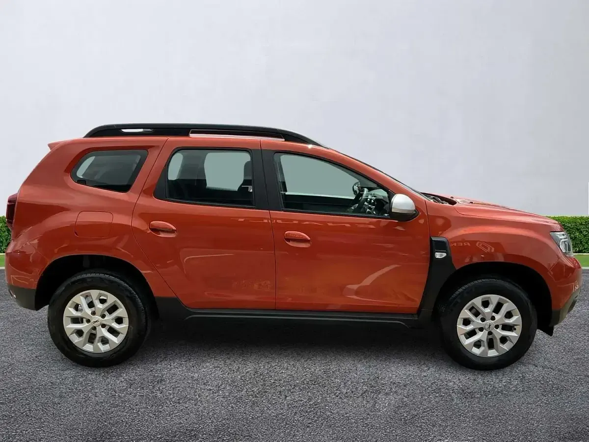 Used Dacia Duster Expression 150 HP (110 kW) 2023 Orange SUV