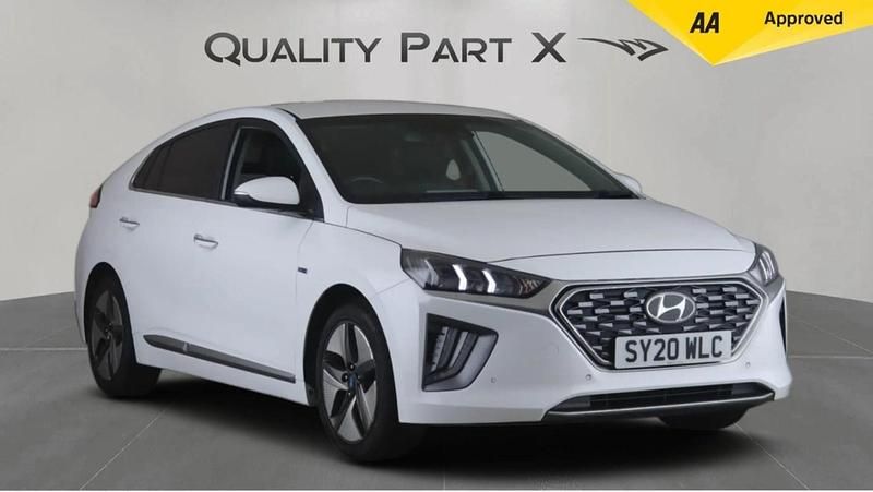 Used Hyundai Ioniq Premium SE 141 HP (103 kW) 2020 White Hatchback