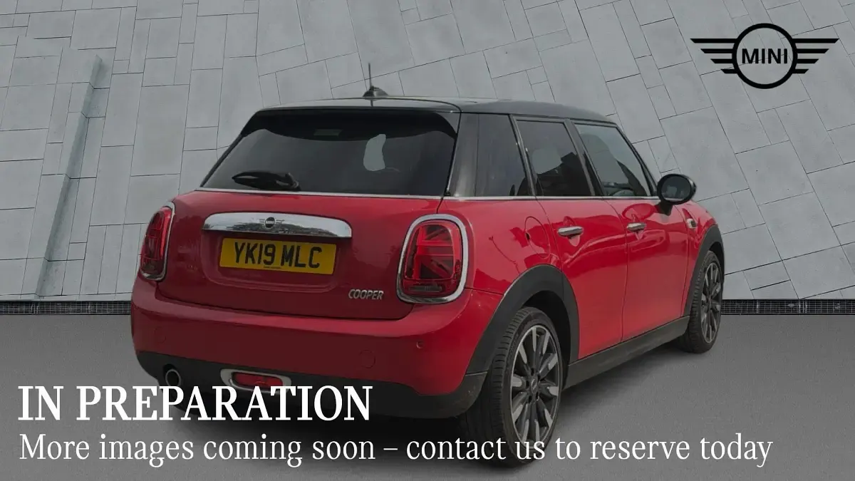 Used Mini Cooper Exclusive 134 HP (98 kW) 2019 Red Hatchback