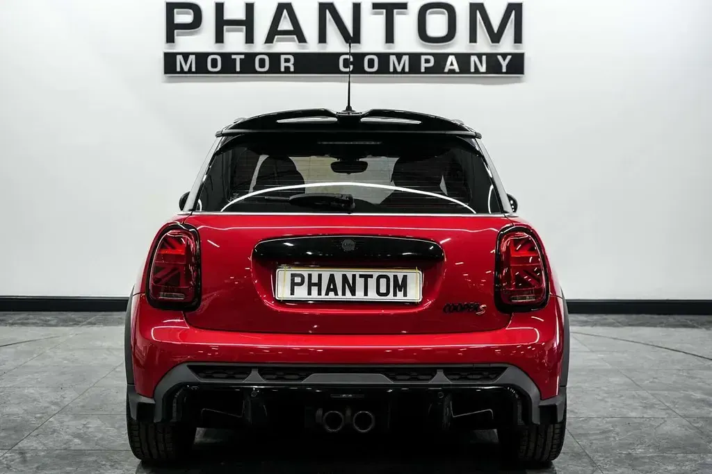 Used Mini John Cooper Works Hatch 178 HP (130 kW) 2022 Red Hatchback