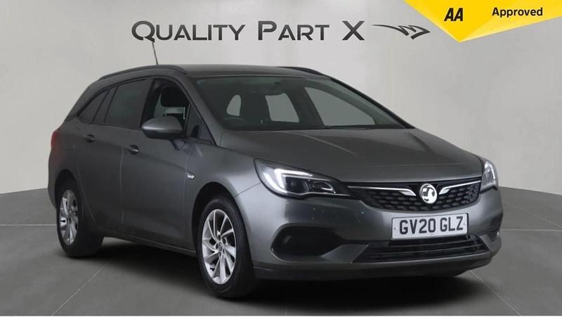 Used Vauxhall Astra Business Edition 130 HP (95 kW) 2020 Grey Estate