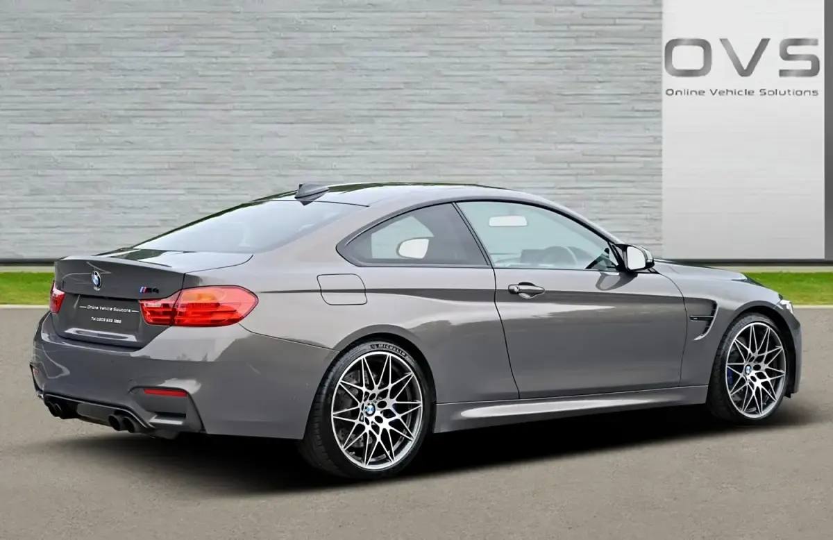 Usado BMW M4 Competition Edition 2017 Beige Coupe