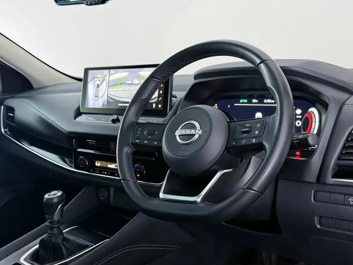 Used Nissan Qashqai N-Connecta 140 HP (102 kW) 2022 Grey SUV