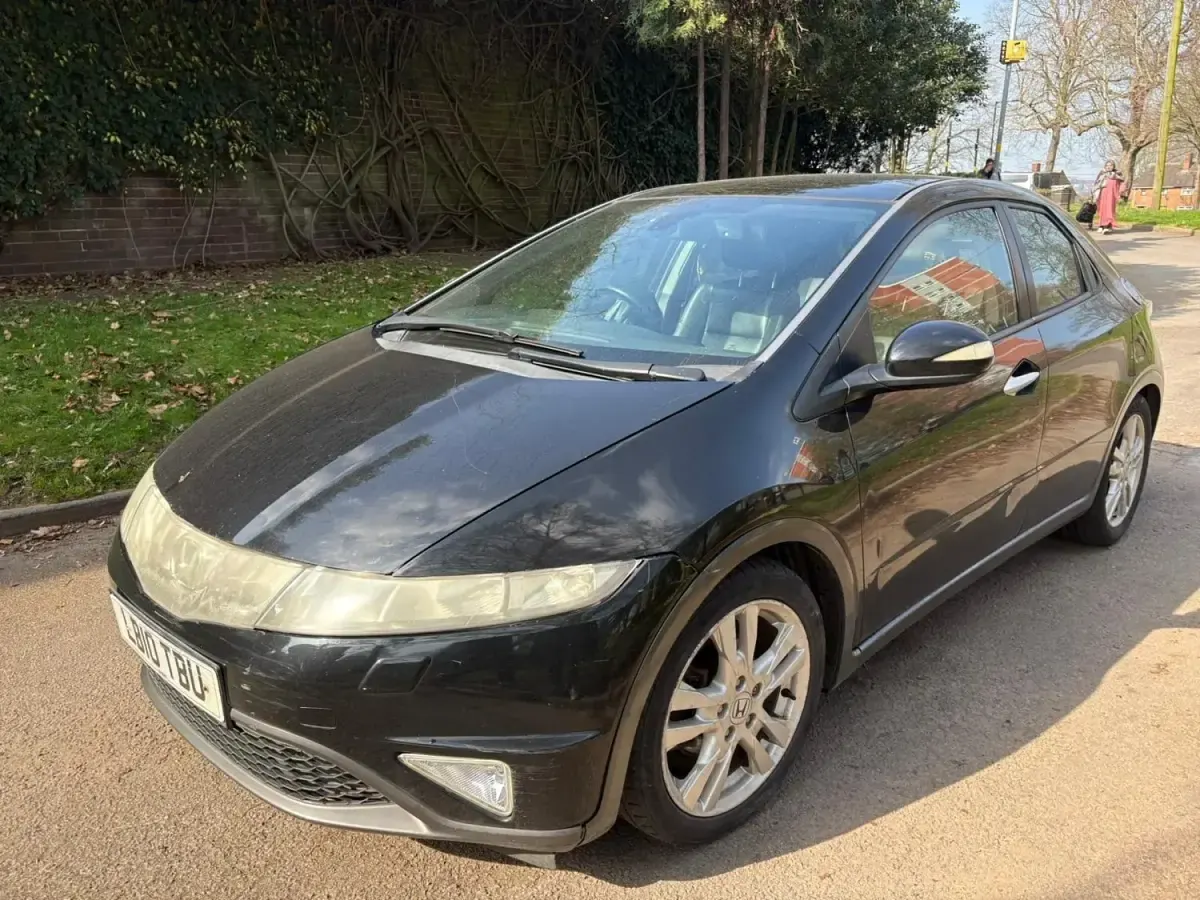 Begagnad Honda Civic EX 140 HK (102 kW) 2009 Svart Halvkombi