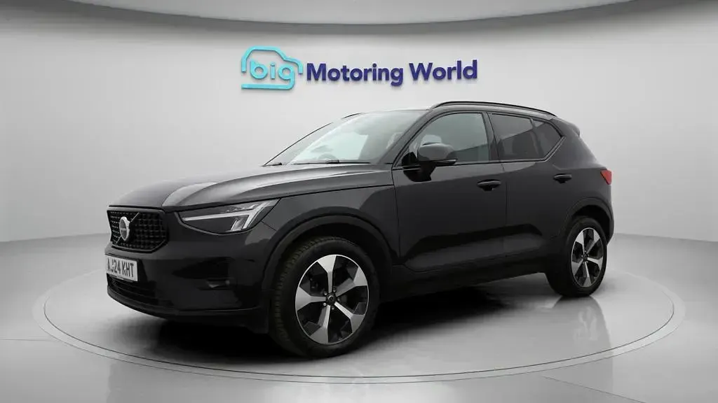 Used Volvo XC40 Plus 163 HP (119 kW) 2024 Black SUV