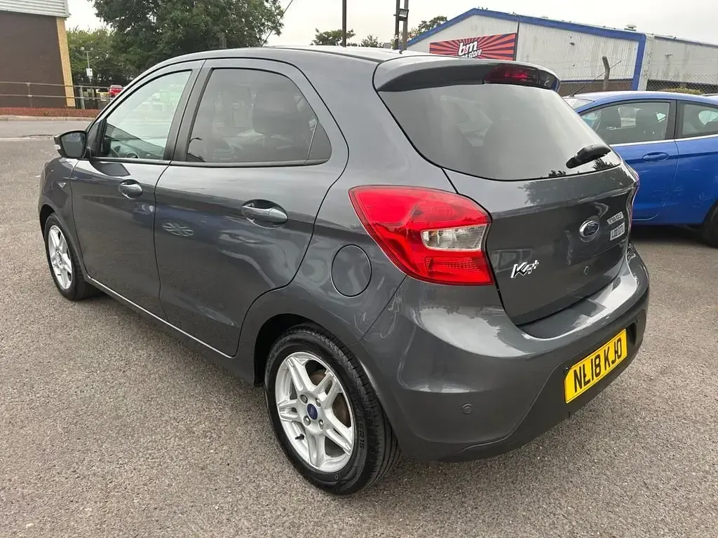 Used Ford Ka Plus Zetec 85 HP (62 kW) 2018 Grey Hatchback