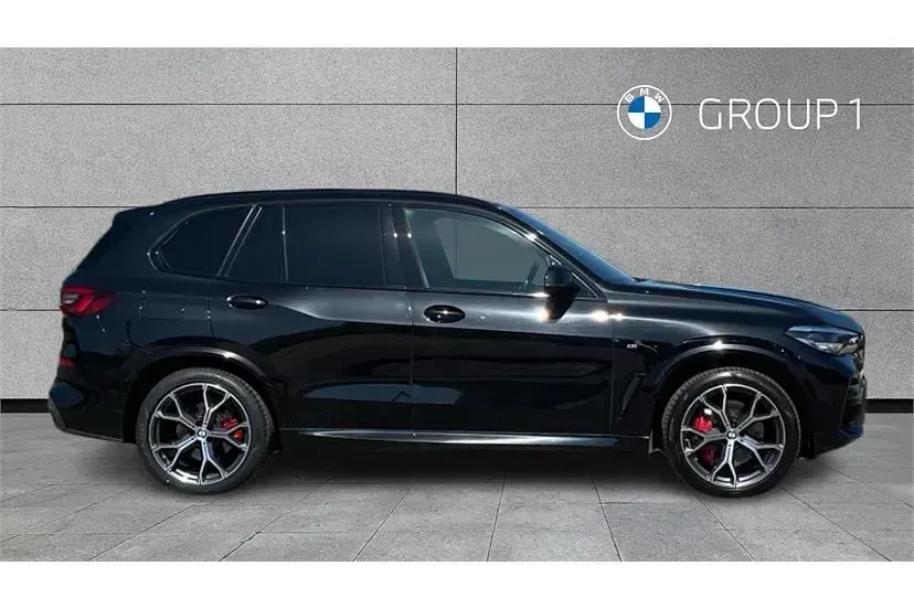 Used BMW X5 M Sport 286 HP (210 kW) 2023 Black sapphire metallic paint SUV