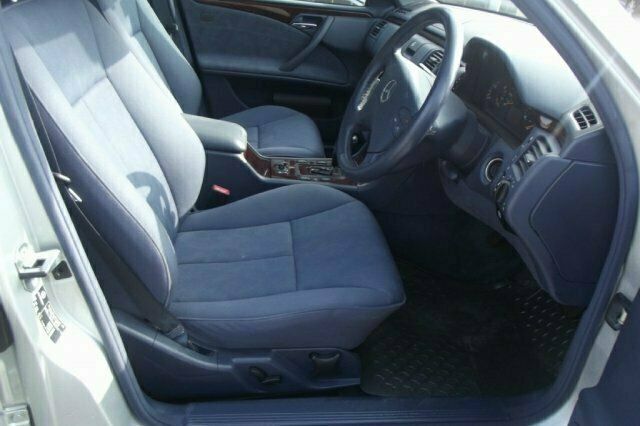 Used Mercedes E200 Classic 2001 Sedan