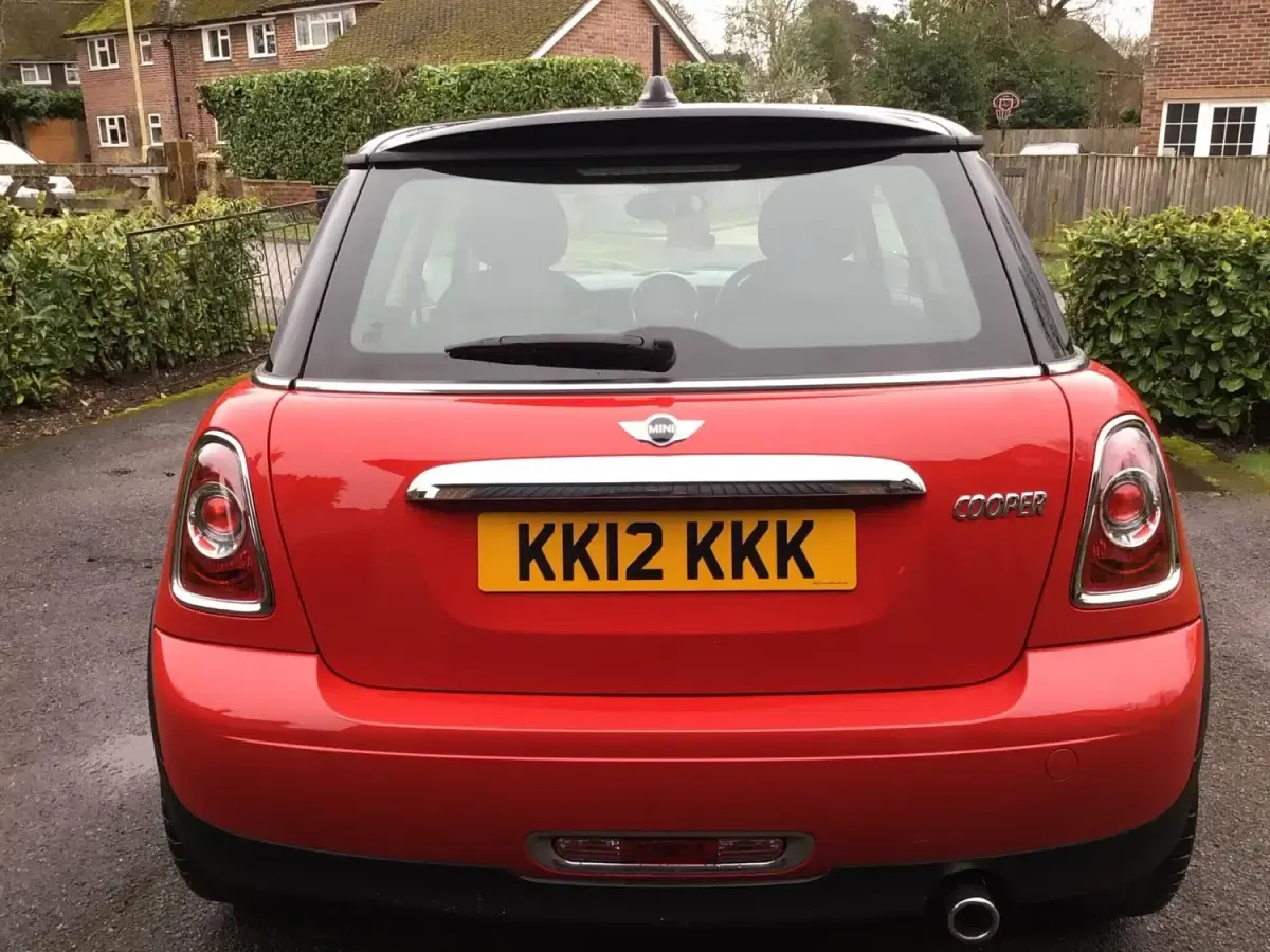 Usado Mini Cooper Hatch 2012 Rojo Utilitario