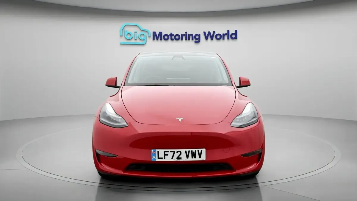 Used Tesla Model Y Long Range AWD 378 kW (514 HP) 2022 Red SUV