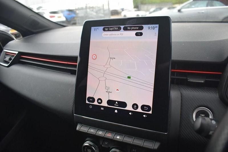 Used Renault Clio V RS Line 140 HP (102 kW) 2022 Black Hatchback