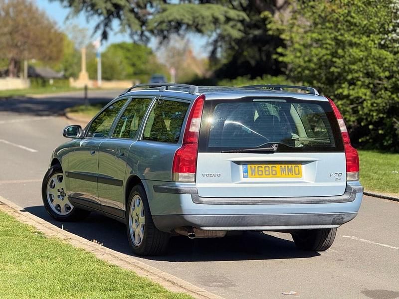 Używany Volvo V70 2000 Niebieski Kombi