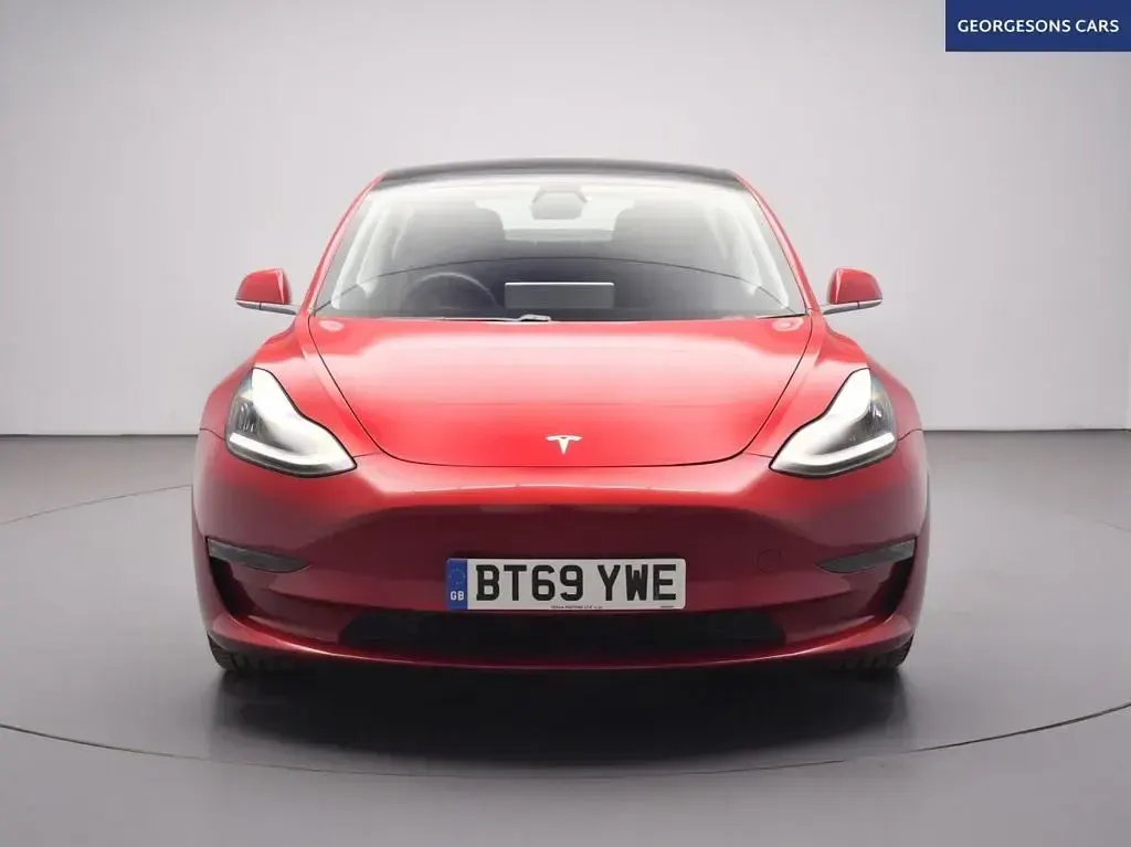 Used Tesla Model 3 254 kW (346 HP) 2019 Red Sedan