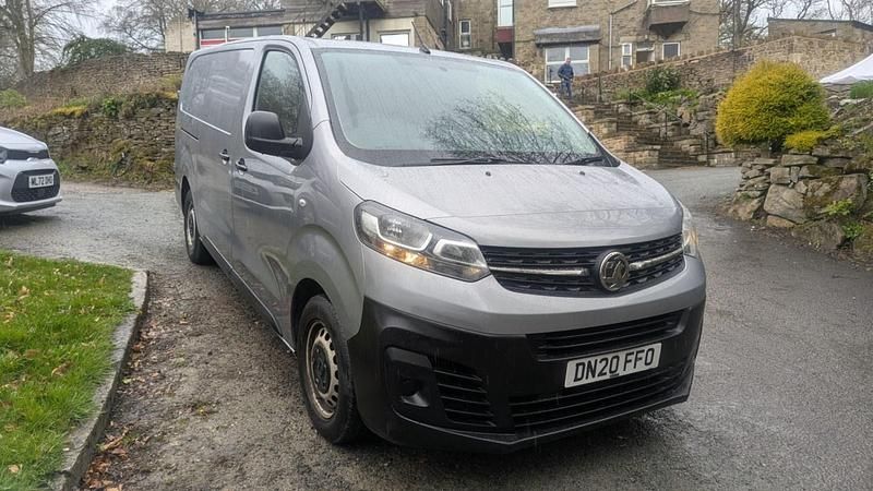 Used Vauxhall Vivaro Edition 100 HP (73 kW) 2020 Grey MPV