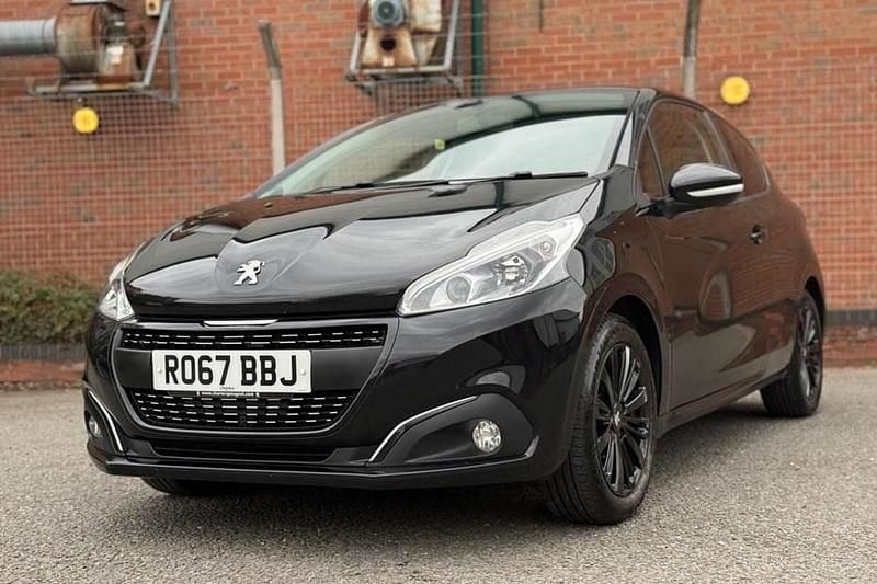 Black Used 2017 Peugeot 208 Hatchback | £3,850 (Good price) - Image 1/1
