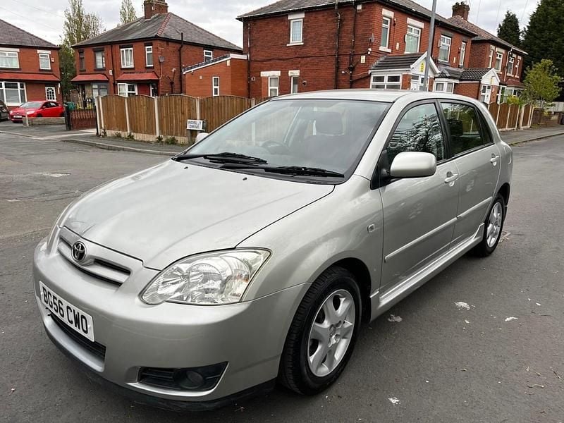 Used Toyota Corolla 2006 Silver Hatchback