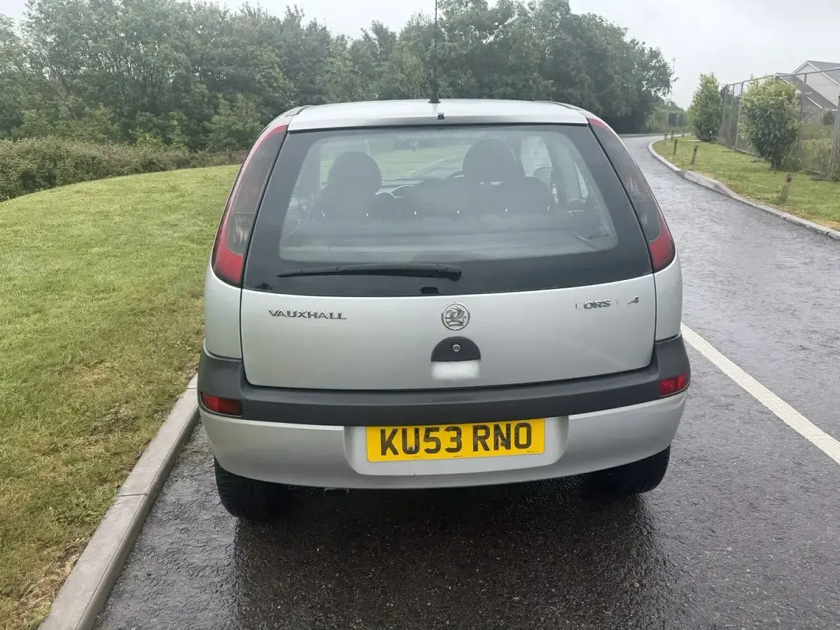 Used Vauxhall Corsa Elegance 2003 Silver Hatchback