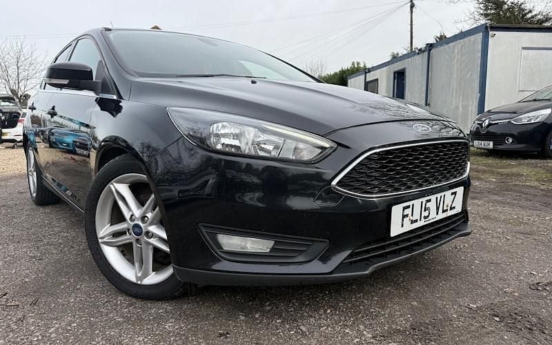 Usado Ford Focus Zetec 116 HP (85 kW) 2015 Citadino
