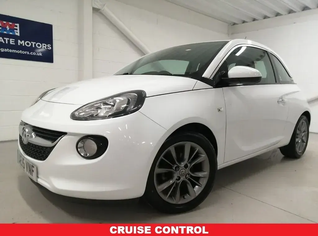 Used Vauxhall Adam Jam 70 HP (51 kW) 2015 White Hatchback
