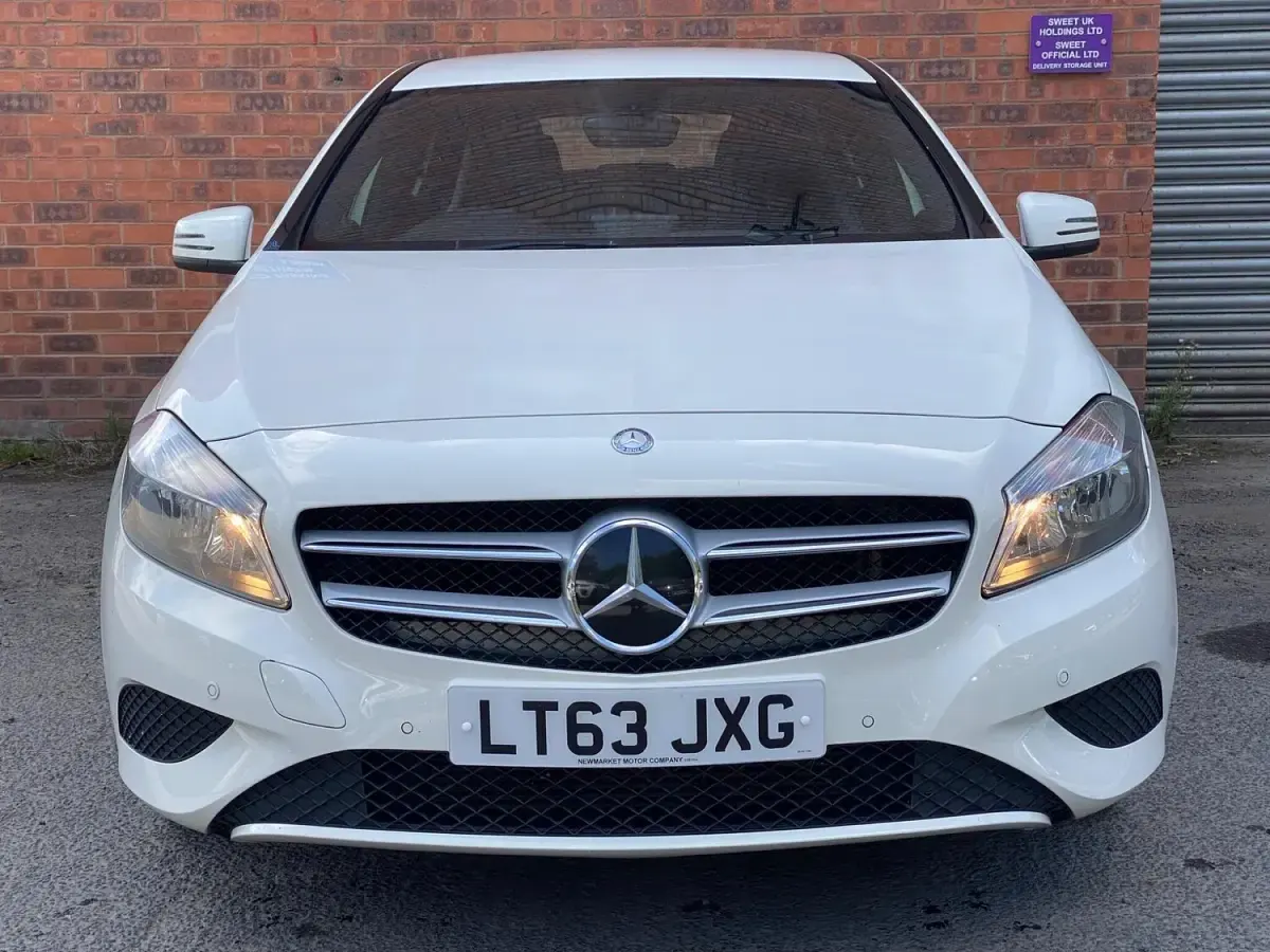 Used Mercedes A180 2013 White Hatchback